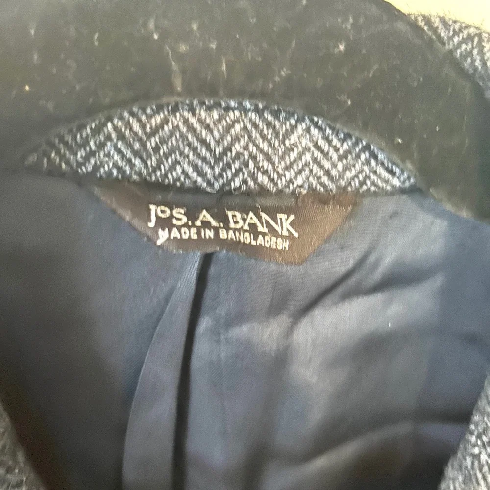 JoS. A. Bank Men's Grey‎ and Black Harris Tweed Wool Sport Coat in Size 42 L